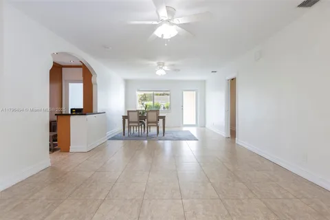 3441 Oak Ave, Miami FL 33133