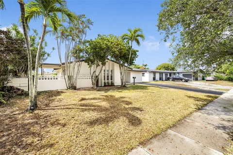 10520 SW 160th St, Miami FL 33157