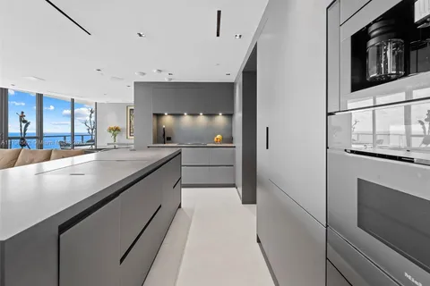 3101 S Ocean Dr # 2905, Hollywood FL 33019