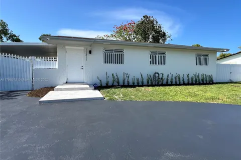 11311 SW 203rd Ter, Miami FL 33189
