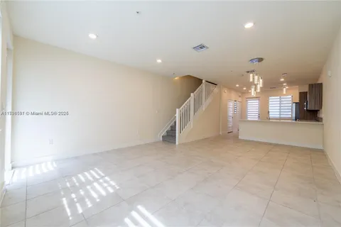 6425 NW 103rd Pl # 107, Doral FL 33178