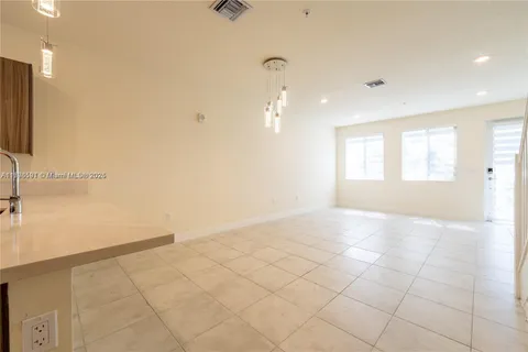 6425 NW 103rd Pl # 107, Doral FL 33178