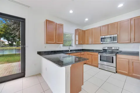 704 NE 193 St, Miami FL 33179