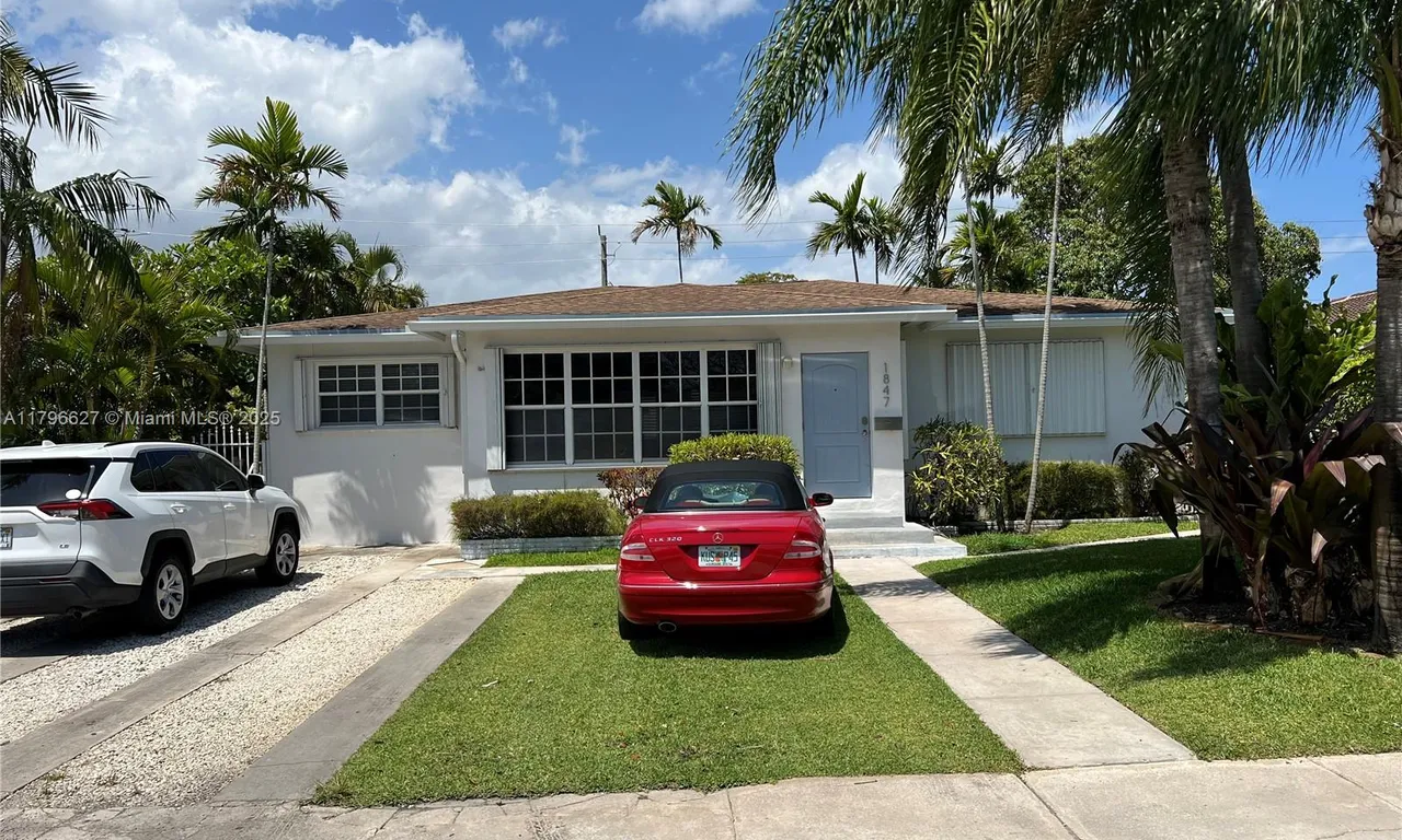 1847 Wiley St # C, Hollywood FL 33020