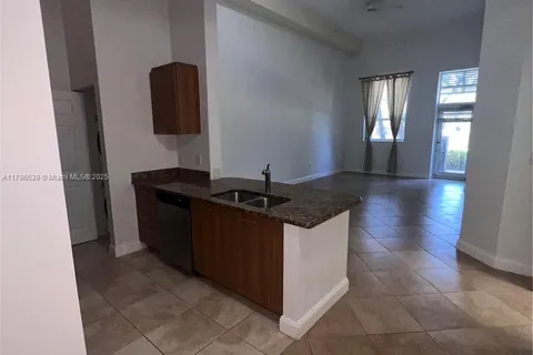 510 NW 84TH AV # 105, Plantation FL 33324