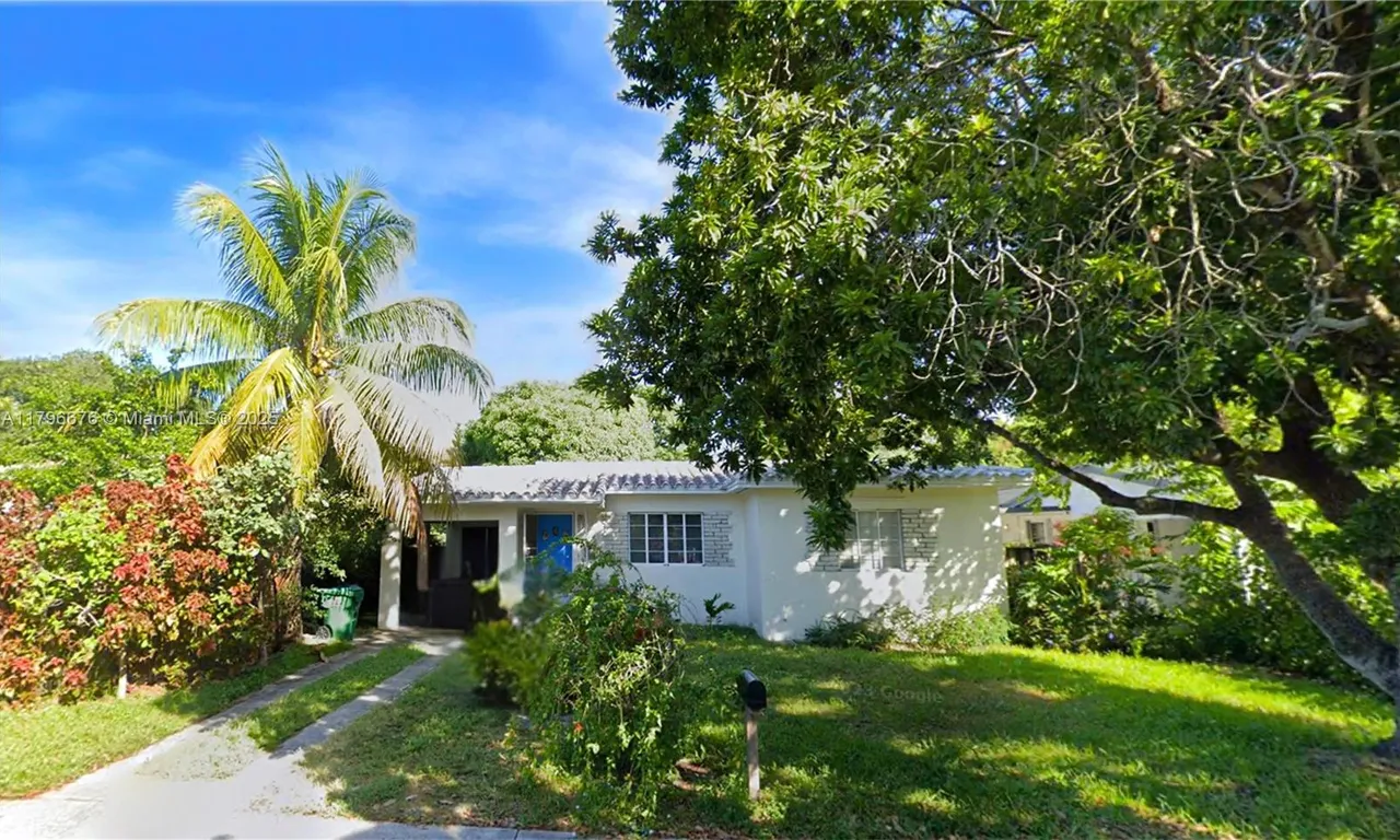 69 NE 115th St, Miami FL 33161