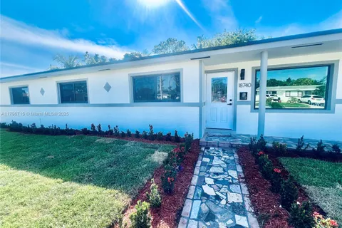 18740 NW 19th Ave, Miami Gardens FL 33056