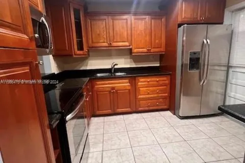 8161 SW 24th Ct # 102, Davie FL 33324