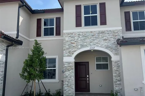 2357 NW 122nd Ter, Miami FL 33167