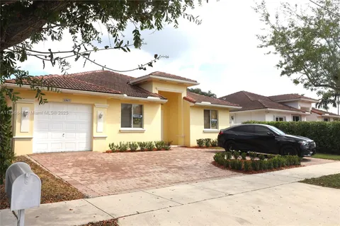 2865 SW 139th Ave # 1, Miami FL 33175