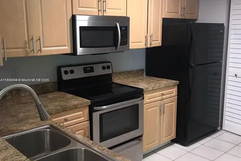 11277 W Atlantic # 101, Coral Springs FL 33071