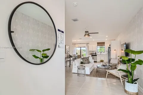 1466 NE 3rd Avenue, Florida City FL 33034