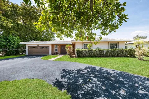 10840 NW 40th St, Coral Springs FL 33065