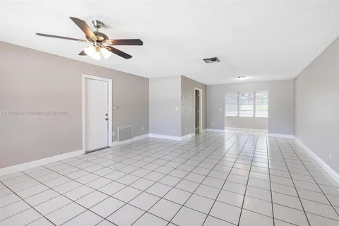 22624 SW 64th Way, Boca Raton FL 33428