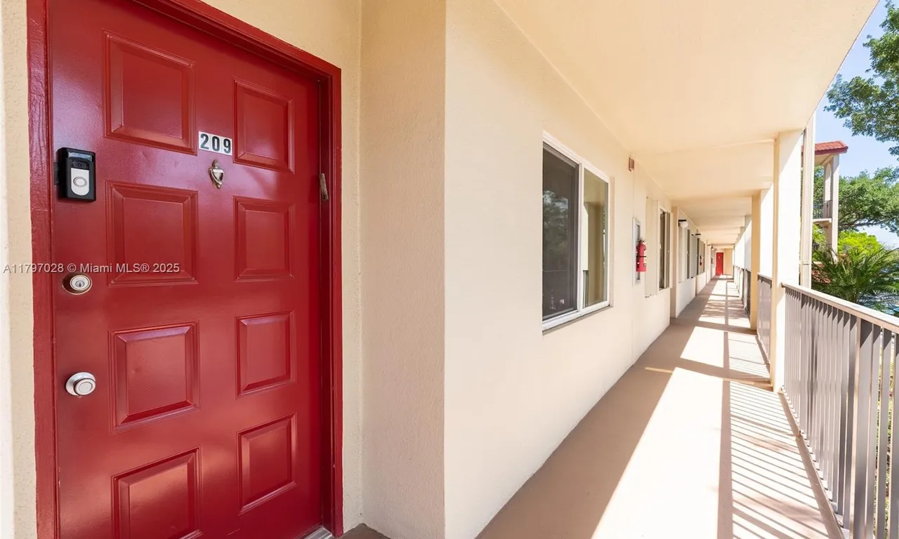 1101 SW 128th Ter # 209C, Pembroke Pines FL 33027
