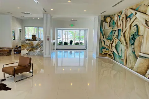 6450 Collins Ave # 908, Miami Beach FL 33141