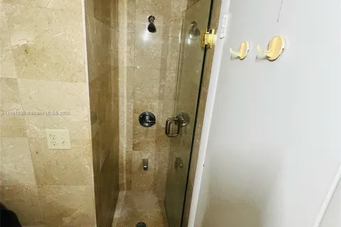 6450 Collins Ave # 908, Miami Beach FL 33141