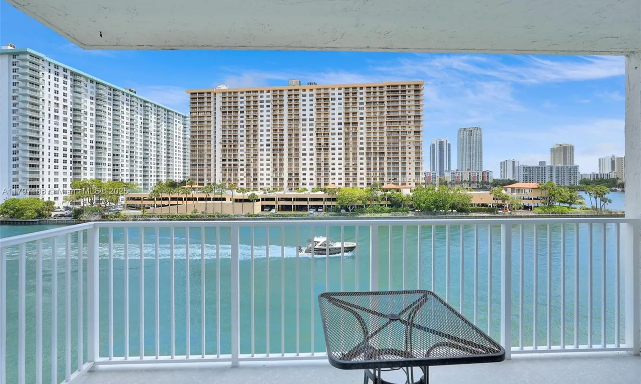4000 NE 169th St # 501, North Miami Beach FL 33160