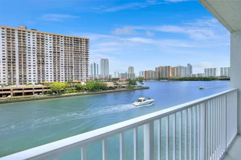 4000 NE 169th St # 501, North Miami Beach FL 33160