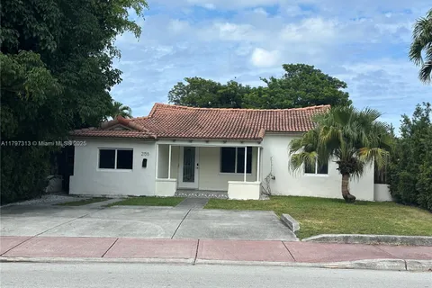 2155 Biarritz Dr, Miami Beach FL 33141