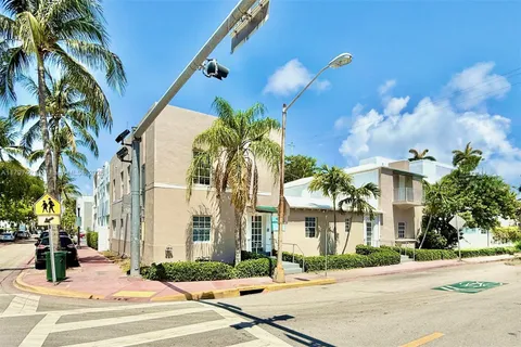 1440 Pennsylvania Ave # 3, Miami Beach FL 33139