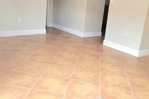 8551 NW 141st Ter # 301, Miami Lakes FL 33016
