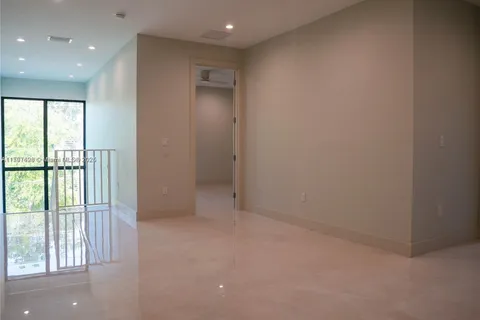 8410 SW 65 AVE, South Miami FL 33143