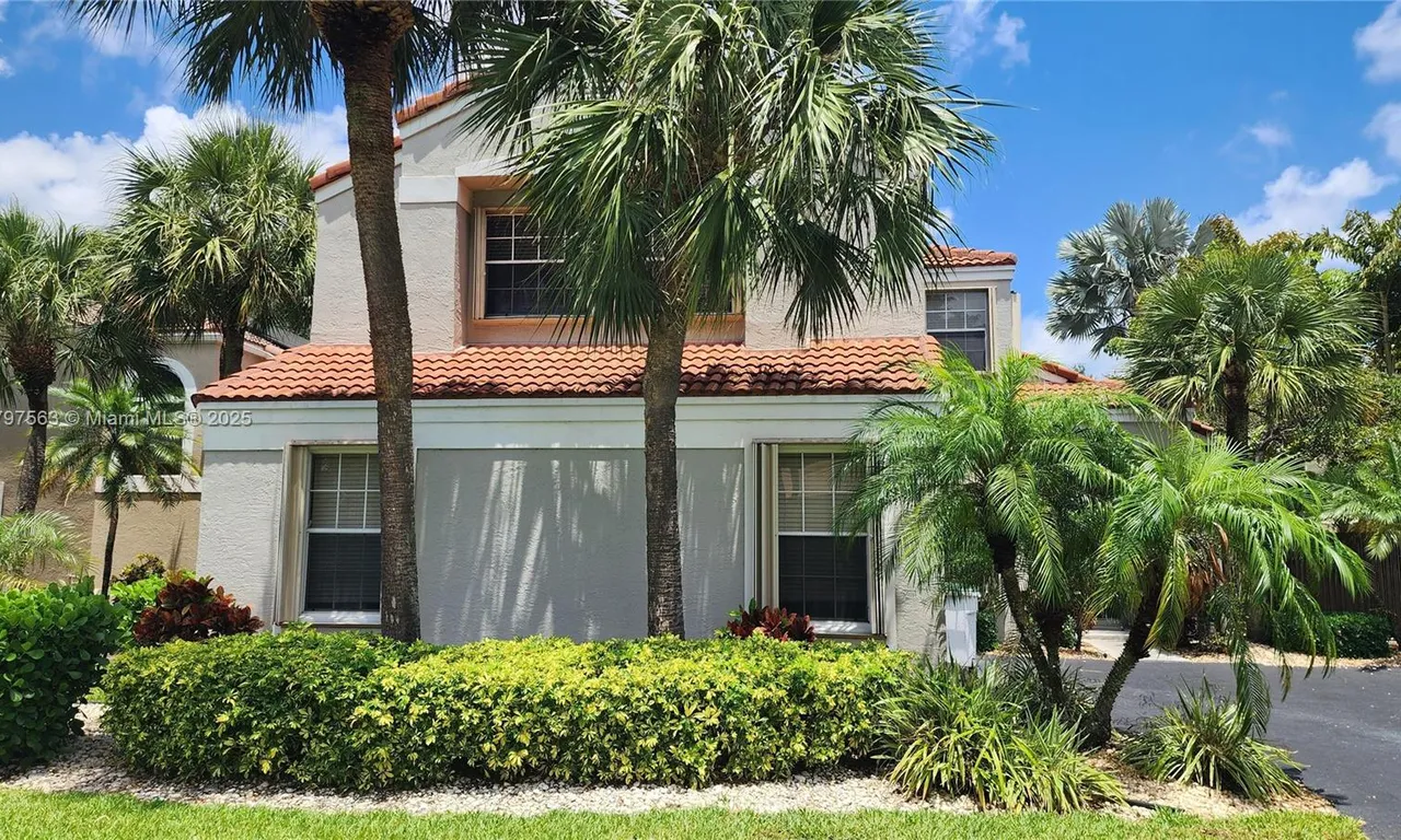 6365 NW 77th Pl, Parkland FL 33067