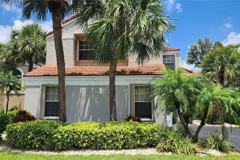 6365 NW 77th Pl, Parkland FL 33067