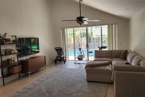 6365 NW 77th Pl, Parkland FL 33067