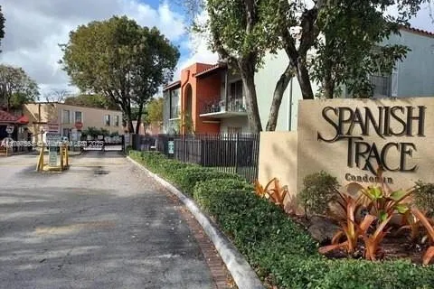 10814 North Kendall Dr # R2, Miami FL 33176