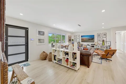9547 SW 59th Ter, Miami FL 33173