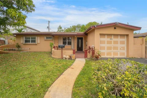 3549 NW 39th Ave, Lauderdale Lakes FL 33309
