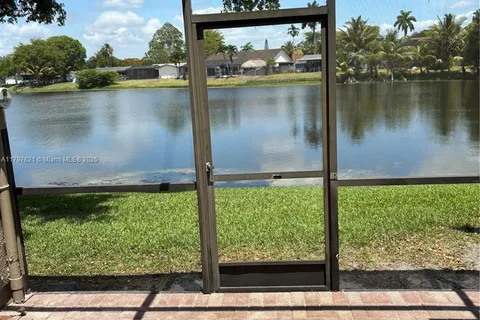 11001 N Lakeview Dr # 11001, Pembroke Pines FL 33026