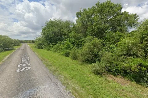 860 S Riverside, Clewiston FL 33440