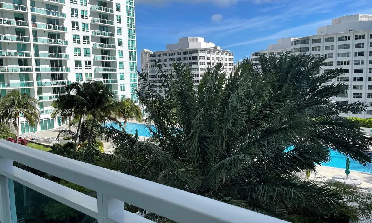 951 Brickell Ave # 1408, Miami FL 33131