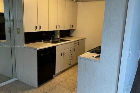 2081 Exeter, Boca Raton FL 33434