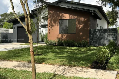 1611 SW 30th Ave, Fort Lauderdale FL 33312