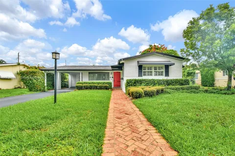 3921 Roosevelt St, Hollywood FL 33021