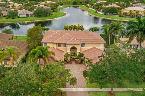 3837 E Coquina Way, Weston FL 33332