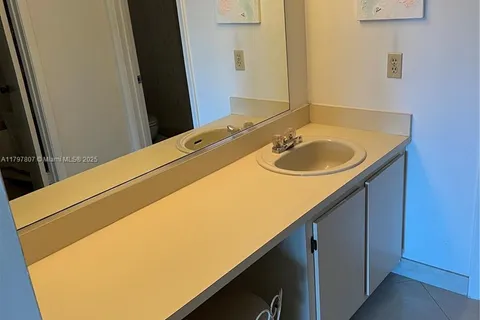 1301 NE 7th # 405, Hallandale Beach FL 33009