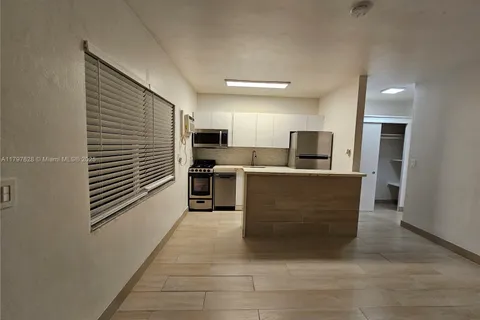 1723 Liberty St # 3, Hollywood FL 33020