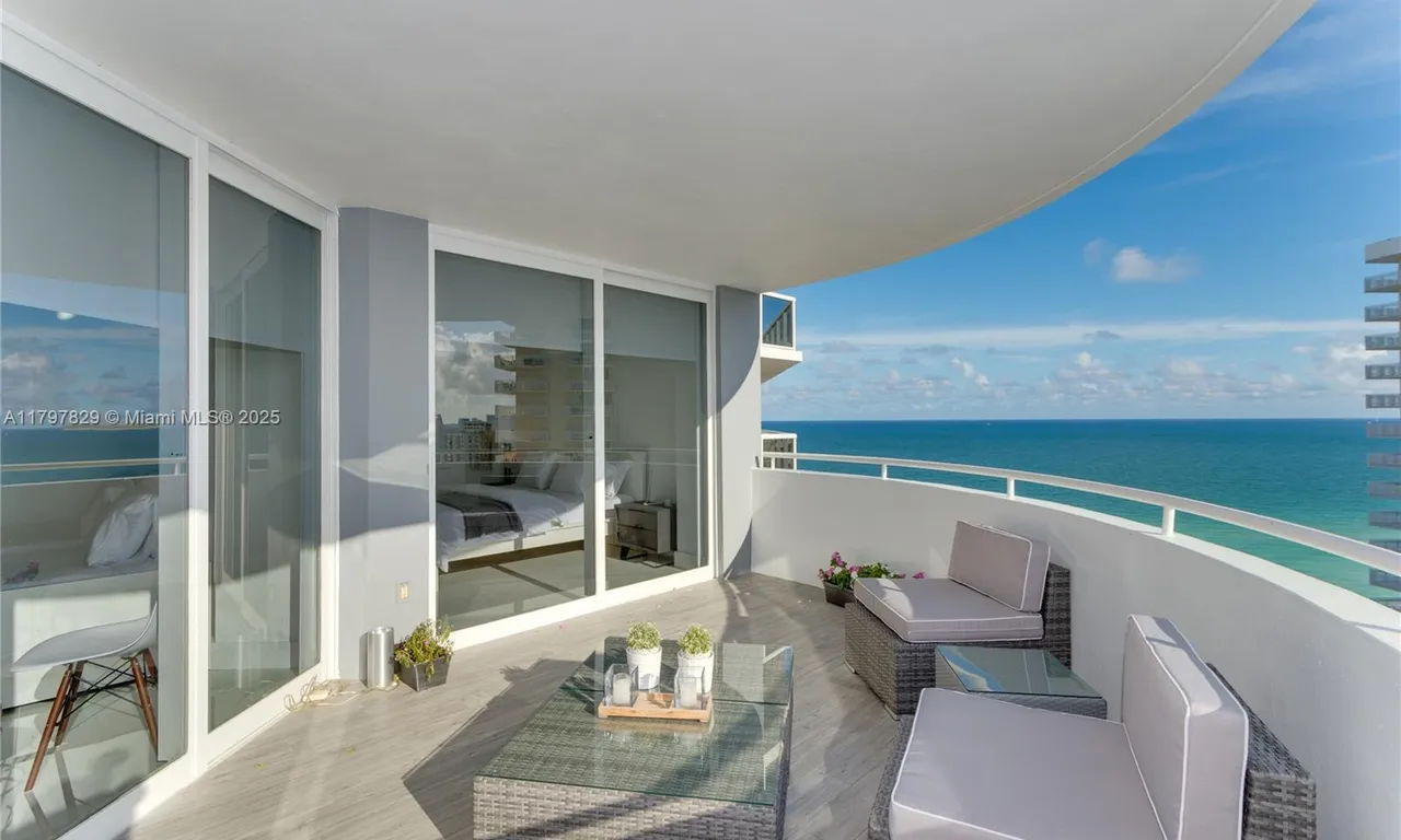 6301 Collins Ave # 1805, Miami Beach FL 33141