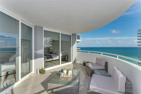 6301 Collins Ave # 1805, Miami Beach FL 33141