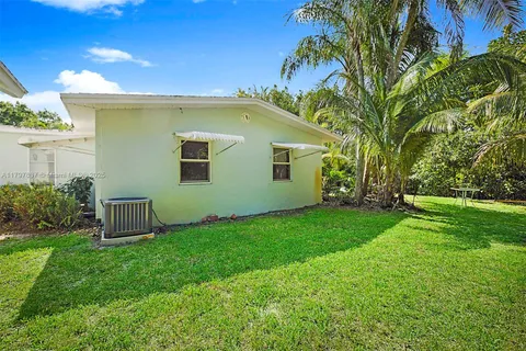 602 S Caloosahatchee Ave, Jupiter FL 33458