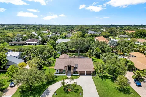 11850 SW 42nd Ct, Davie FL 33330