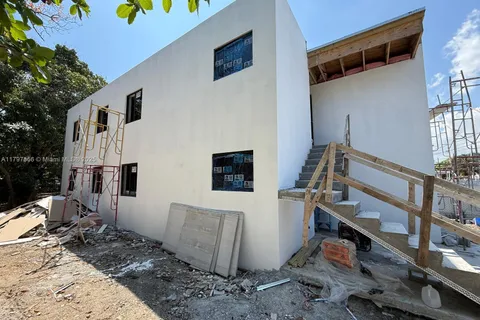 1244 NW 32nd st, Miami FL 33142