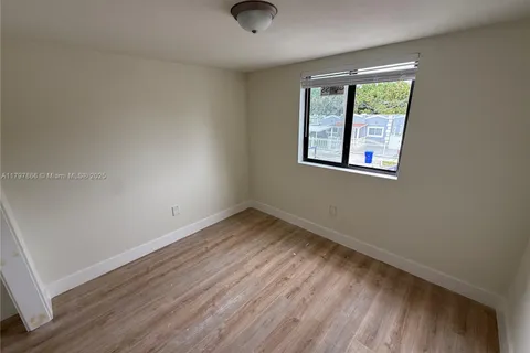 1244 NW 32nd st, Miami FL 33142