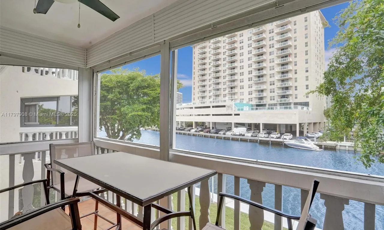 450 Paradise Isle Blvd # 204, Hallandale Beach FL 33009