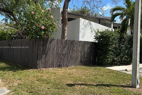 11005 SW 70th Ter, Miami FL 33173